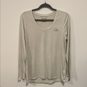 L.L. Bean Women's Beige Long Sleeve V-Neck Tee
